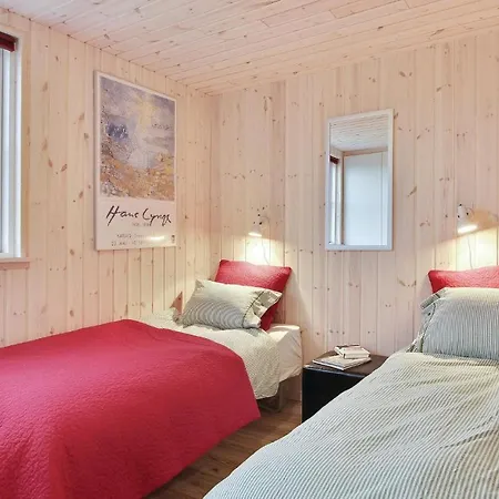 In With Sauna *